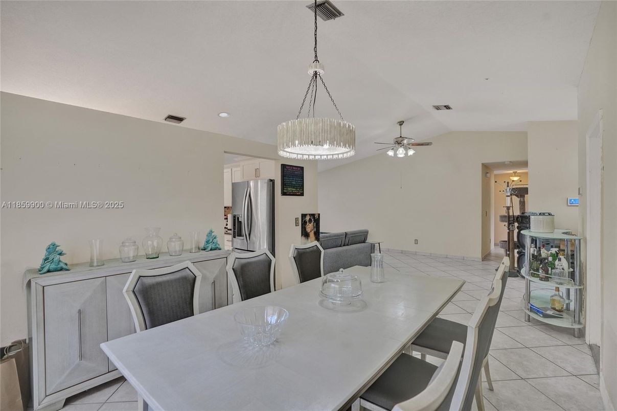 Dining room, Interior, Kitchen, Pendant Lights, Recessed Lighting, Stainless Steel Appliances
