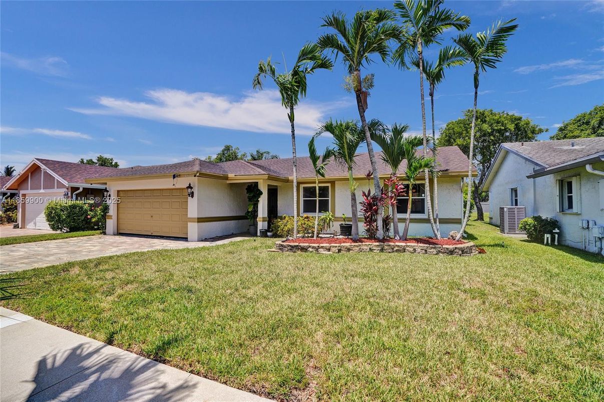 Attached, Backyard, Exterior, Facade, Ranch