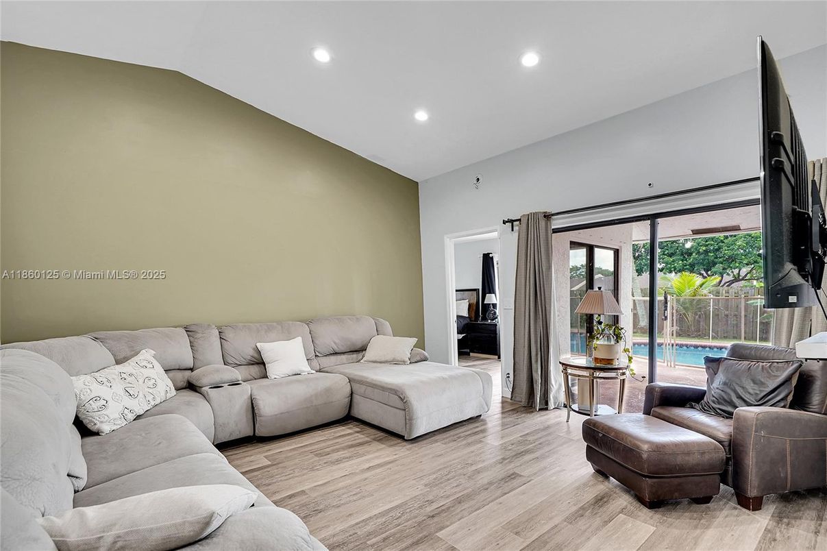 Interior, Living room, Recessed Lighting, Wood Texture Flooring