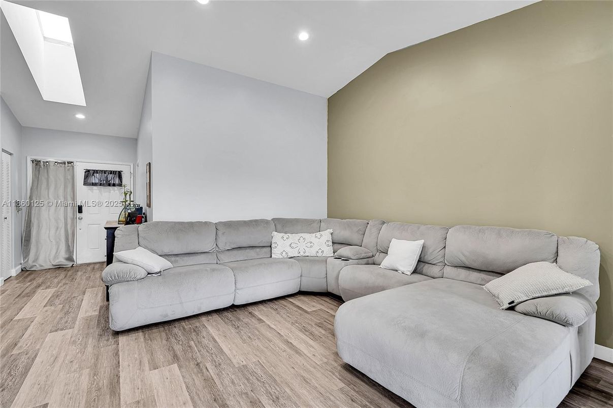 Interior, Living room, Recessed Lighting, Wood Texture Flooring