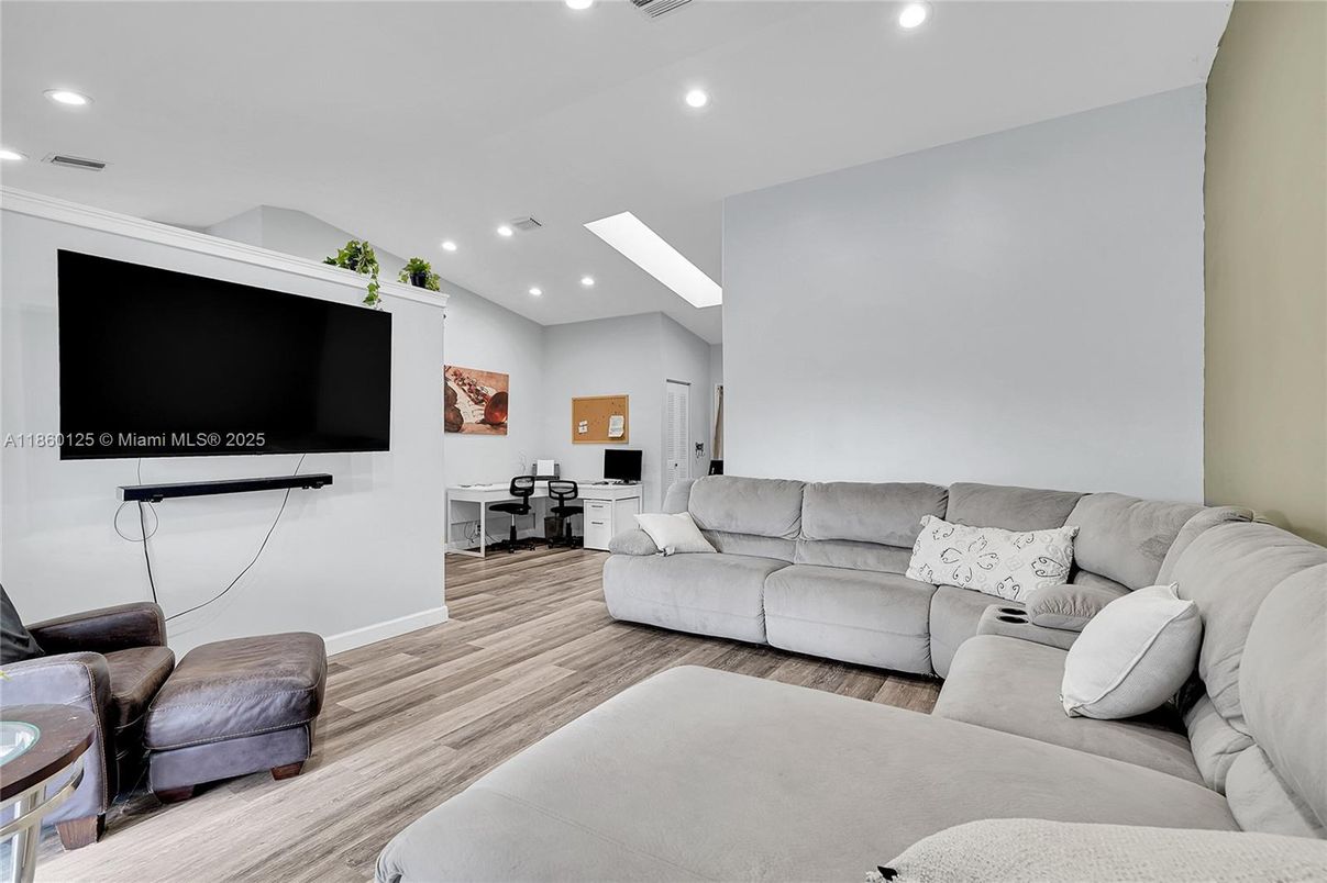 Interior, Living room, Recessed Lighting, Wood Texture Flooring