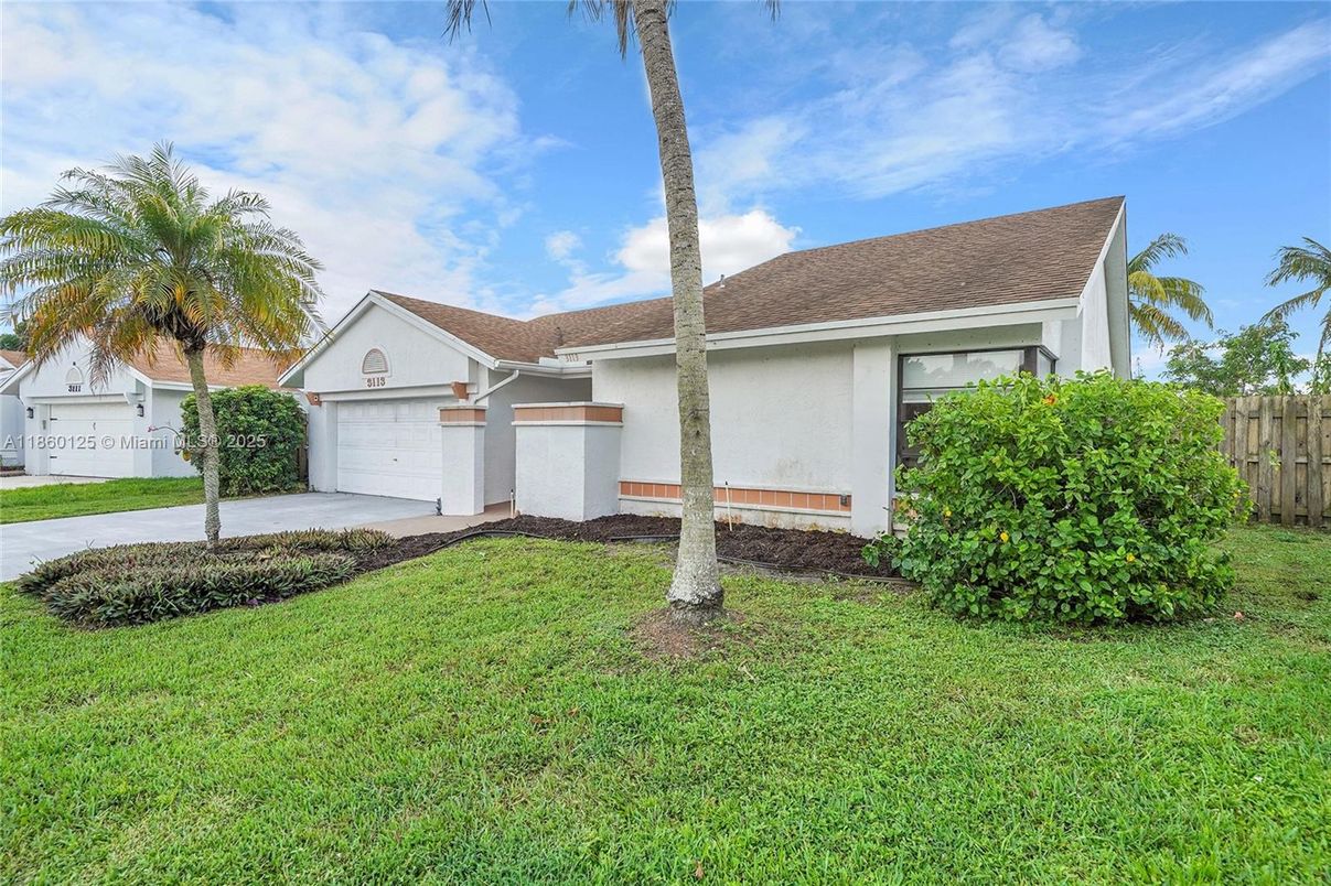 Backyard, Detached Garage, Exterior