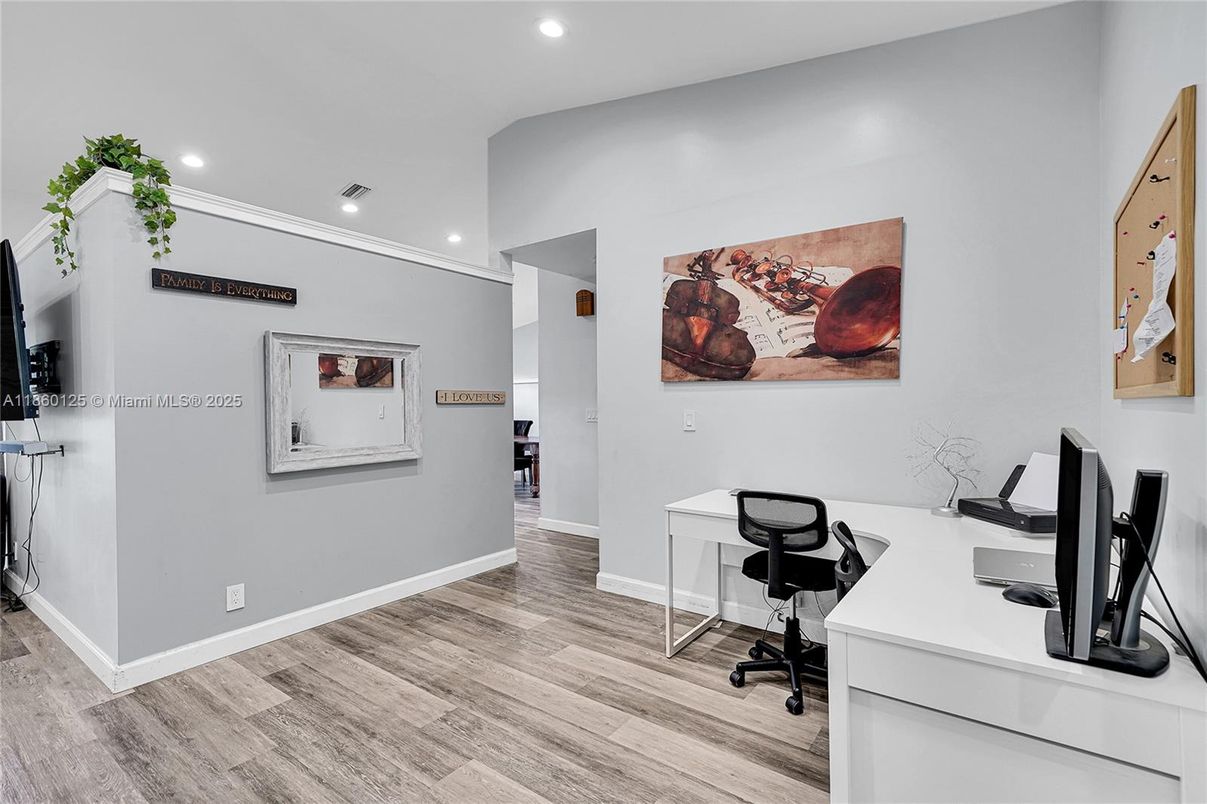 Home Office, Interior, Recessed Lighting, Wood Texture Flooring