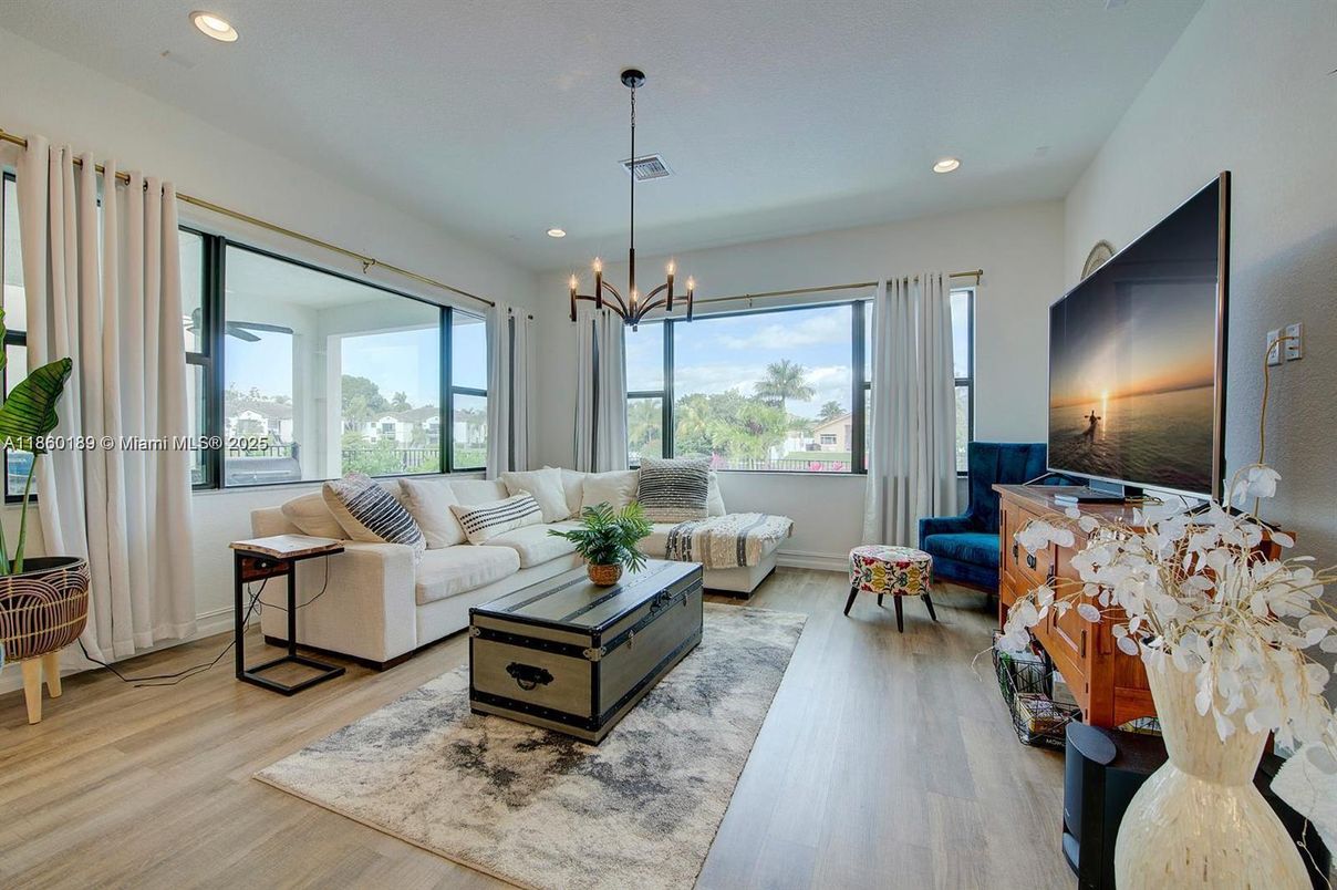 Interior, Living room, Pendant Lights, Recessed Lighting, Wood Texture Flooring