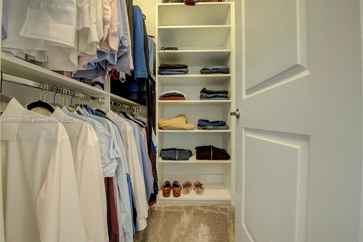 Interior, Walk-in Closets