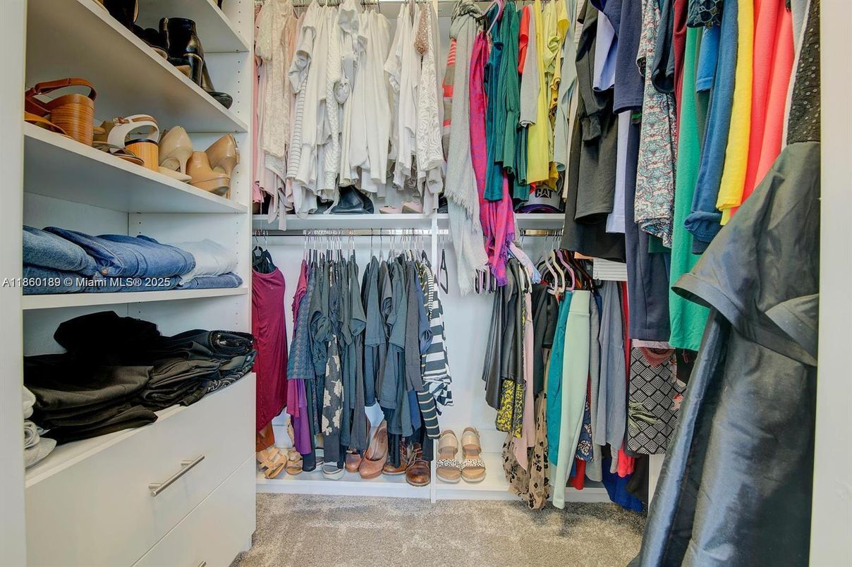 Interior, Walk-in Closets