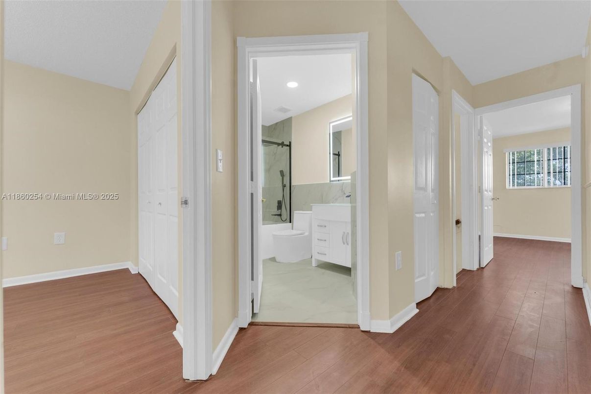 Bathroom, Interior, Recessed Lighting, Wood Texture Flooring