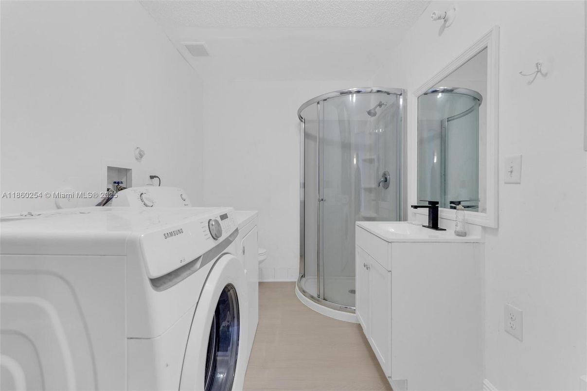 Interior, Washer
