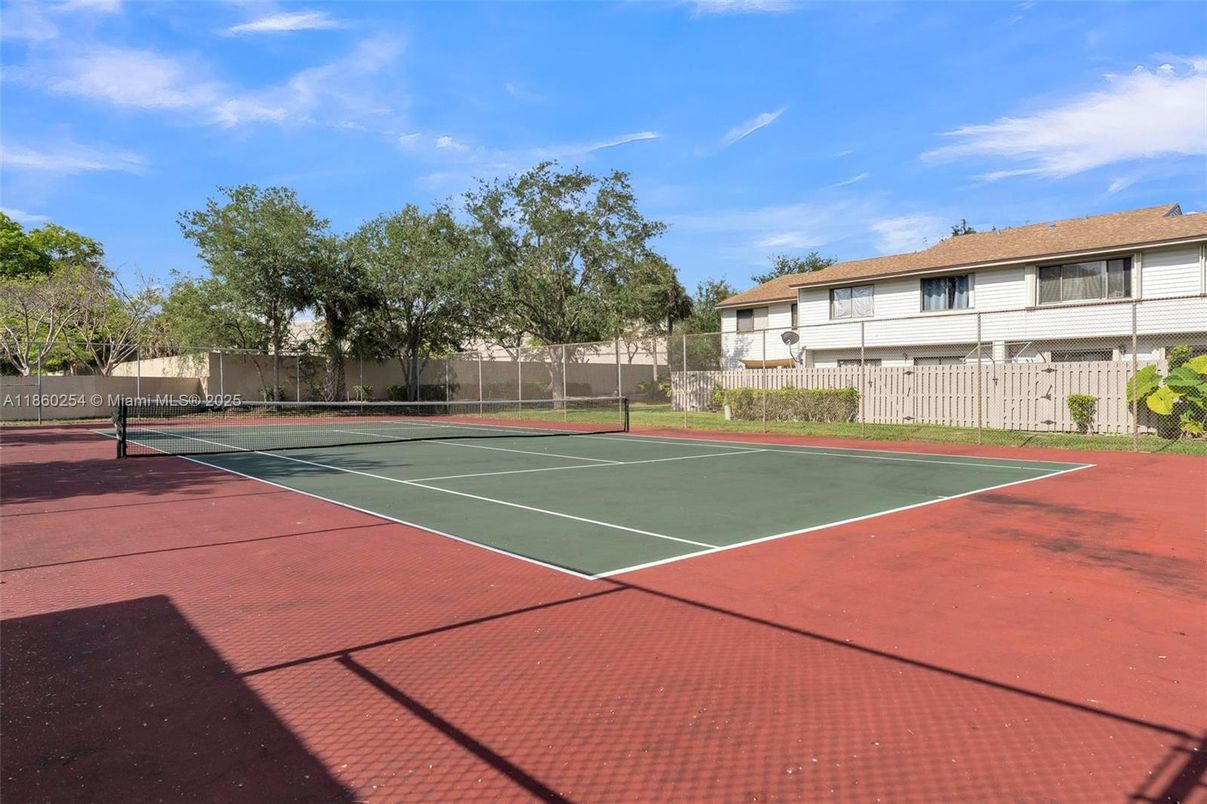 Exterior, Tennis Courts