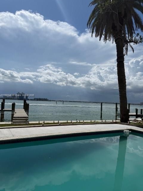 Exterior, Pool, Water