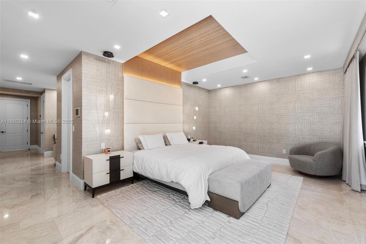 Bedroom, Interior, Recessed Lighting, Wooden Ceilings