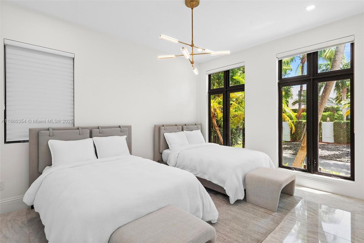 Bedroom, Interior, Pendant Lights, Recessed Lighting