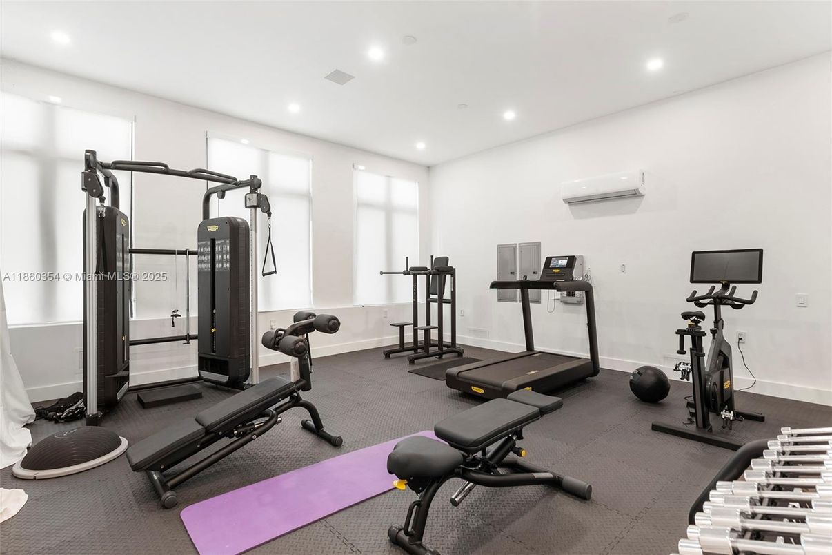 Fitness Equipment, Interior, Recessed Lighting