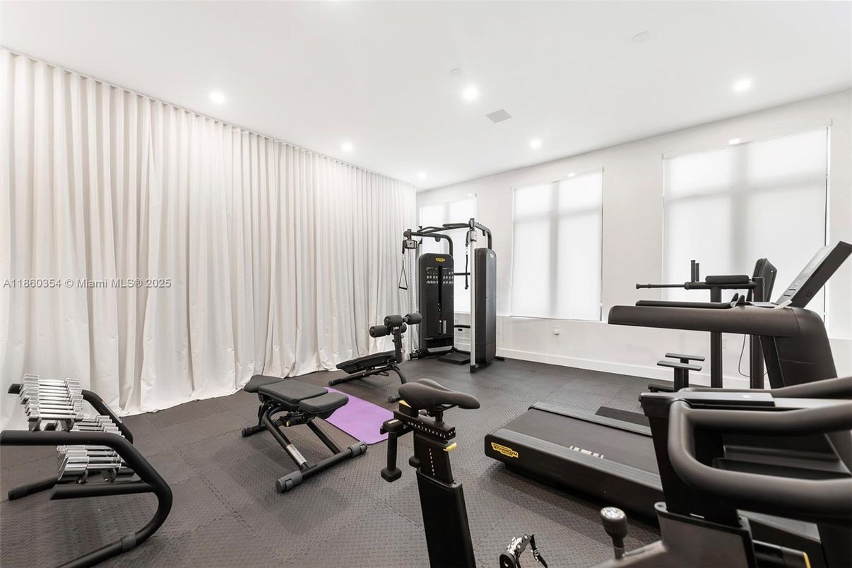 Fitness Equipment, Interior, Recessed Lighting