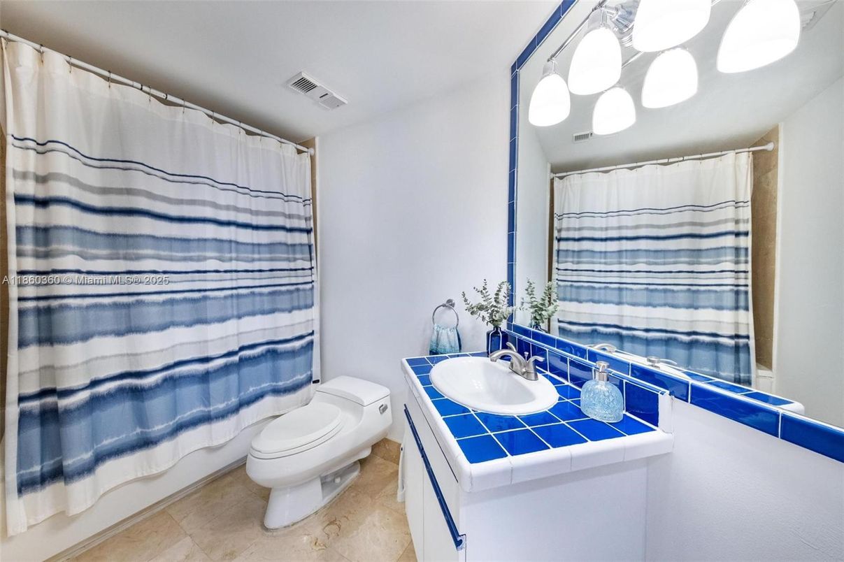 Bathroom, Interior, Tile Countertops