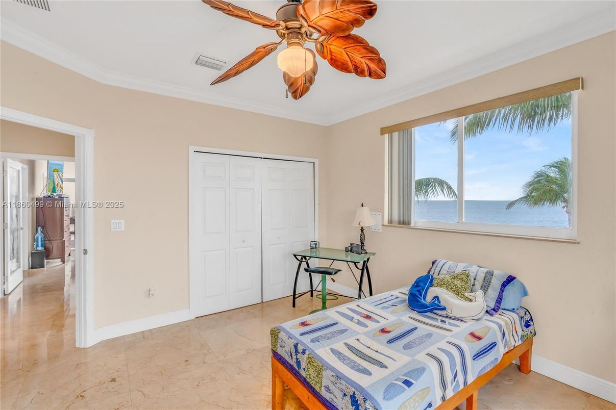 Bedroom, Interior, Water