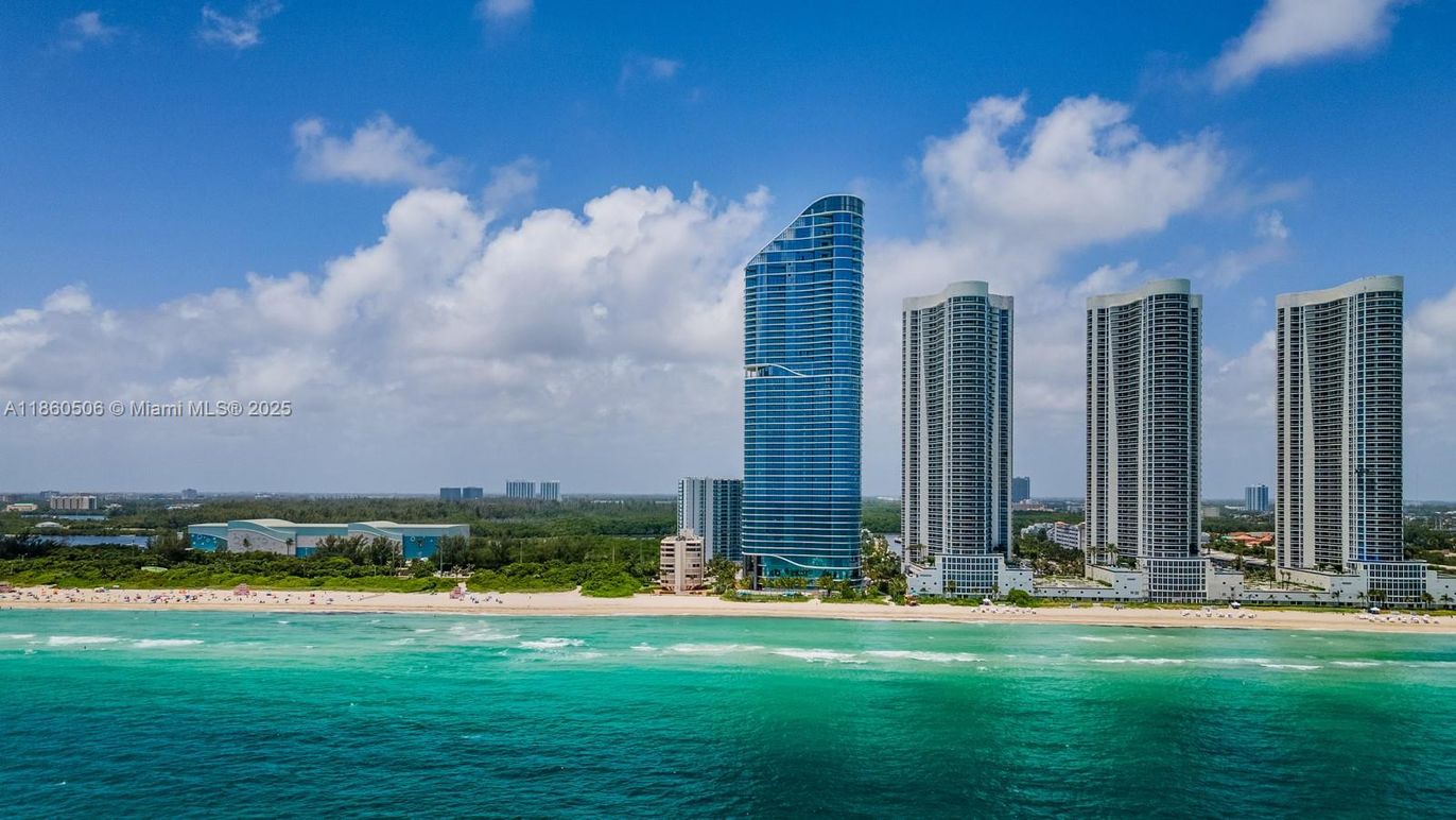 Exterior, Pool, Water, Skyline