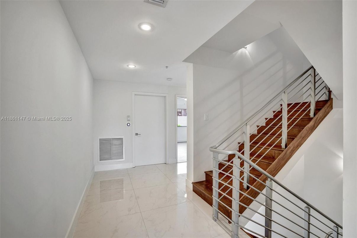 Interior, Marble, Recessed Lighting