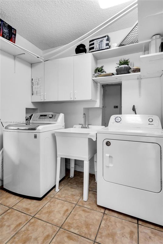Interior, Washer