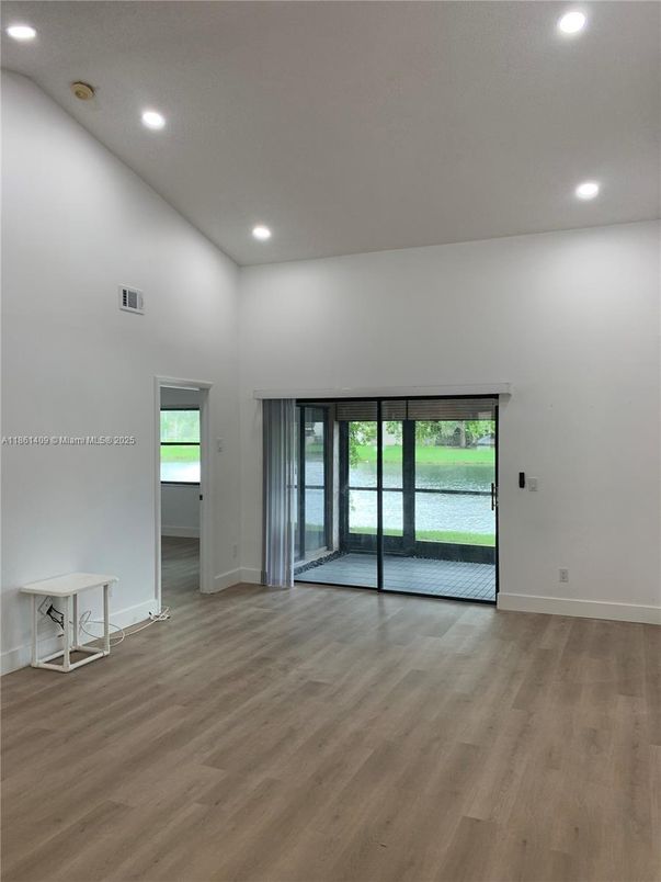 Empty room, Interior, Recessed Lighting, Wood Texture Flooring
