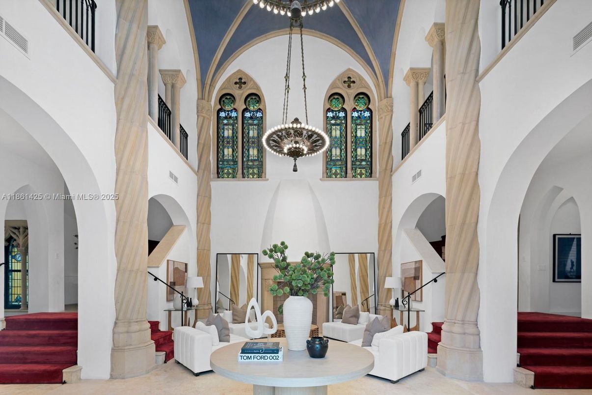 Interior, Living room, Pendant Lights