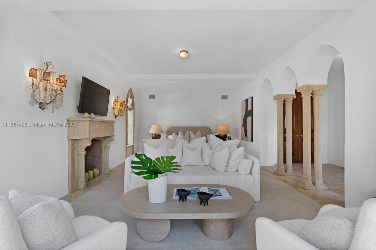 Fireplace, Interior, Living room