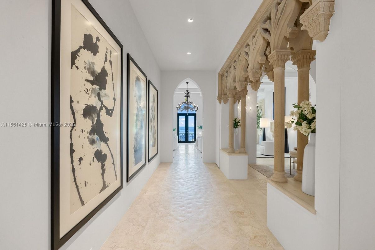 Chandelier, Interior, Recessed Lighting