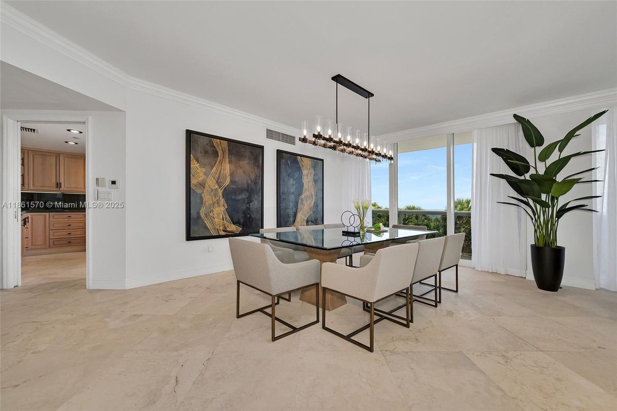 Dining room, Interior, Pendant Lights
