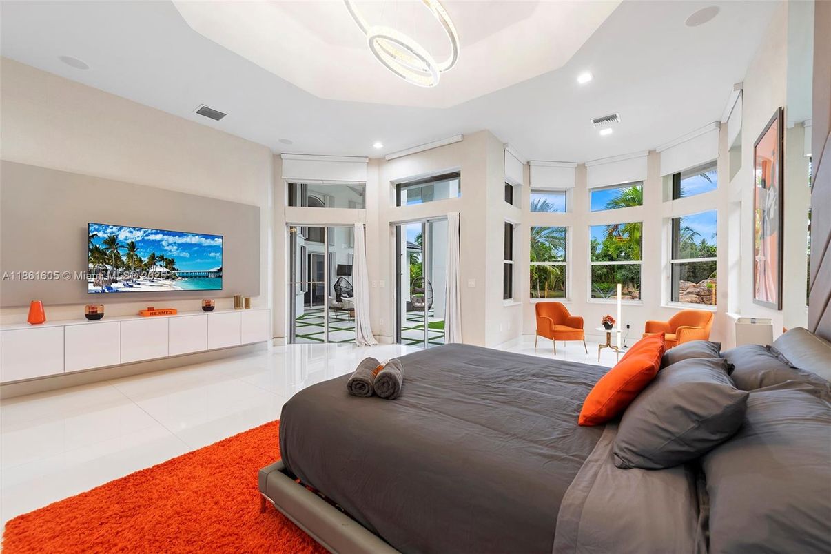 Bedroom, Interior, Recessed Lighting