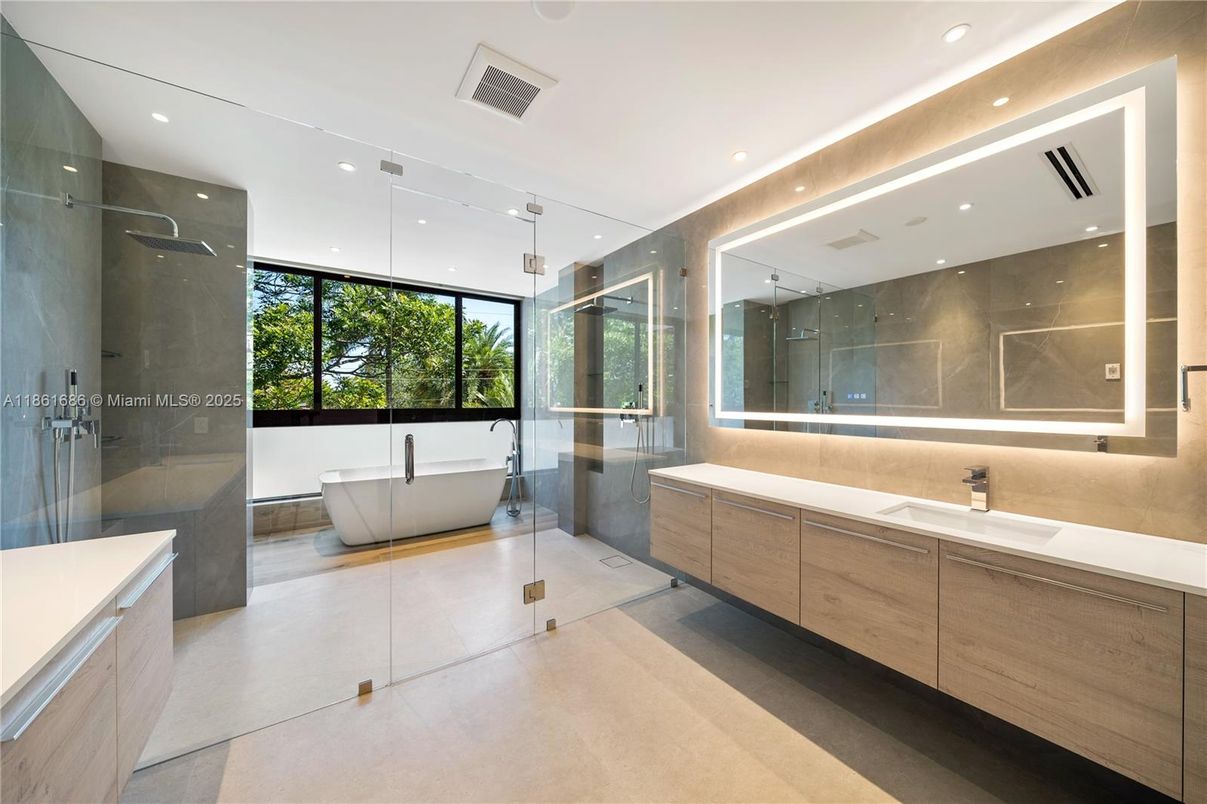 Bathroom, Dual Sink Vanities, Free Standing Baths, Glass Shower, Interior, Recessed Lighting