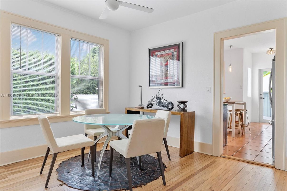 Dining room, Interior, Wood Texture Flooring
