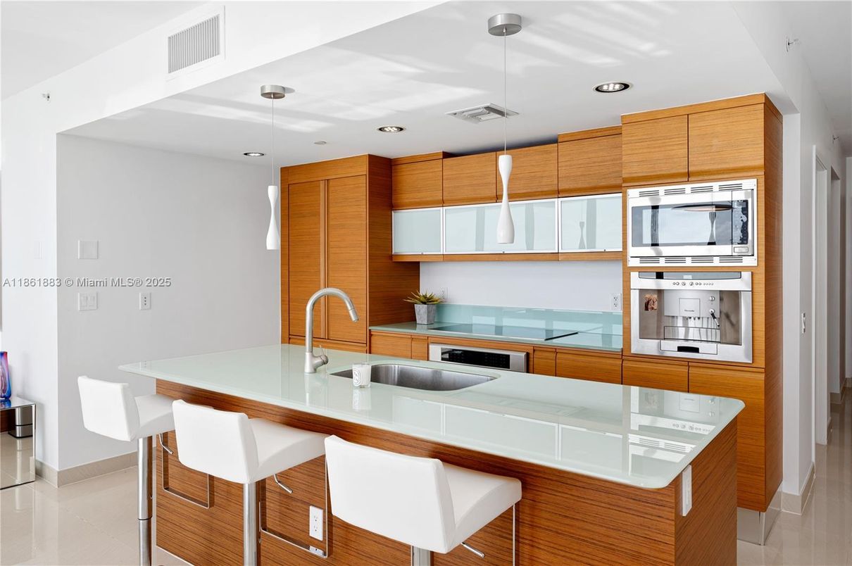 Interior, Kitchen, Pendant Lights, Recessed Lighting, Tile Countertops
