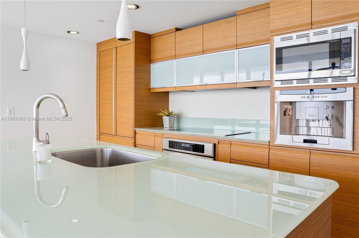 Interior, Kitchen, Pendant Lights, Recessed Lighting, Stainless Steel Appliances
