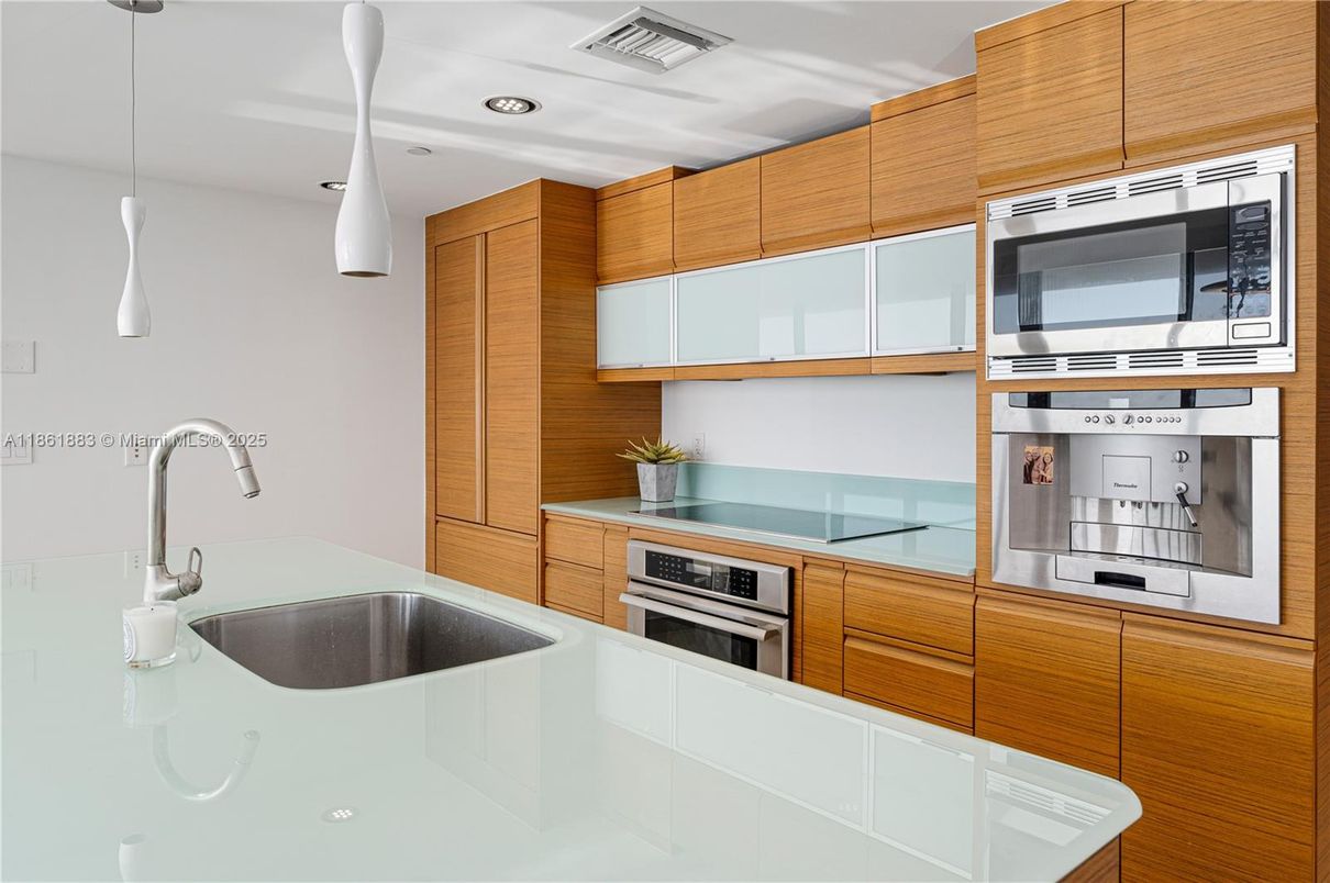 Interior, Kitchen, Pendant Lights, Recessed Lighting, Stainless Steel Appliances