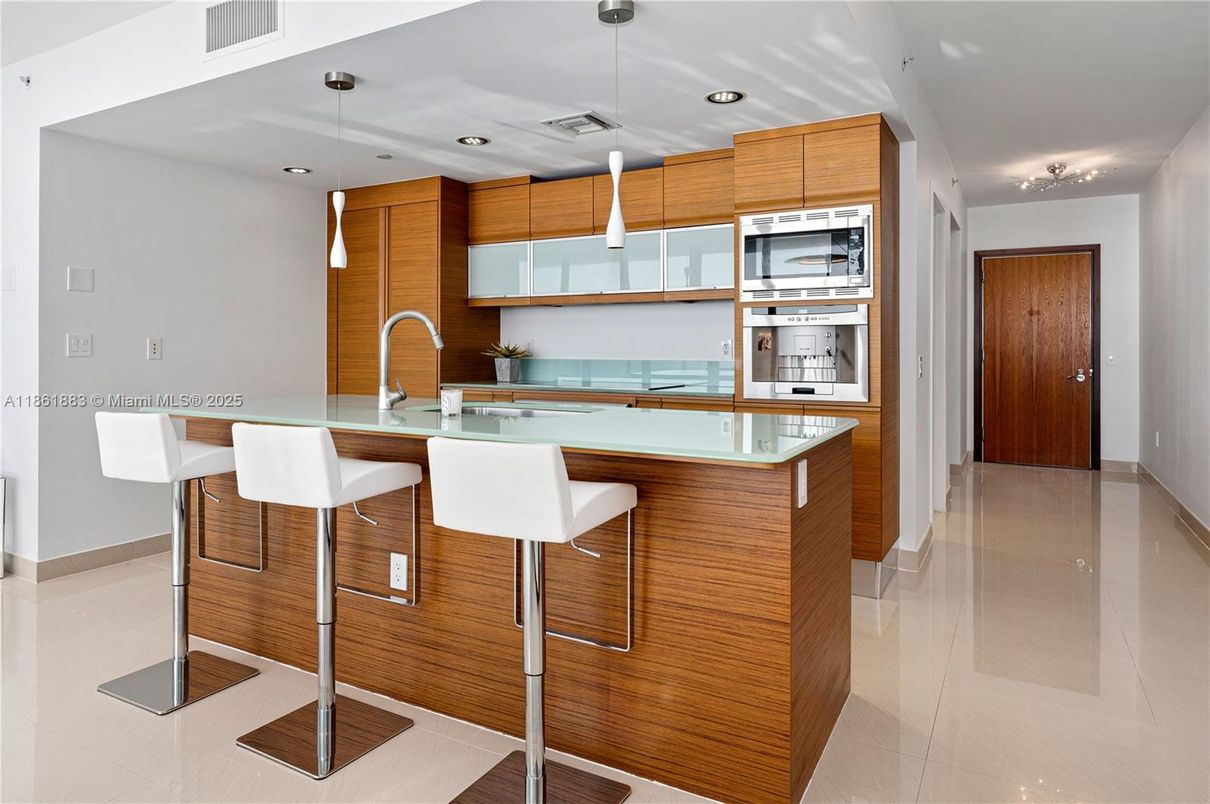 Interior, Kitchen, Pendant Lights, Recessed Lighting