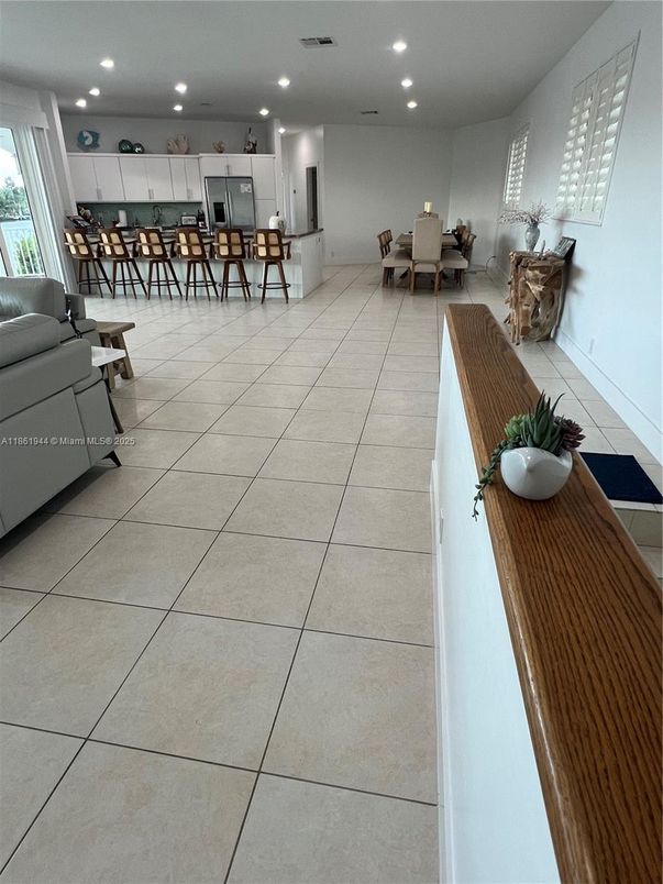 Dining room, Interior, Kitchen, Recessed Lighting