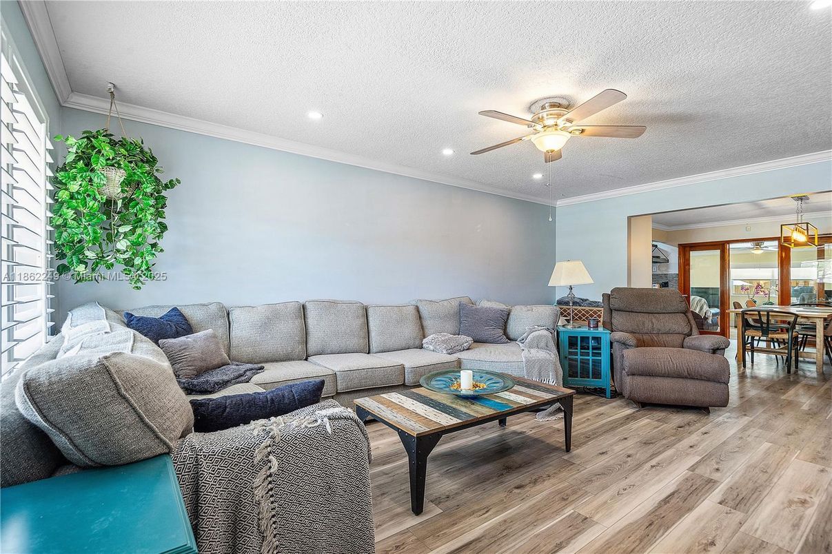 Dining room, Interior, Living room, Recessed Lighting, Wood Texture Flooring