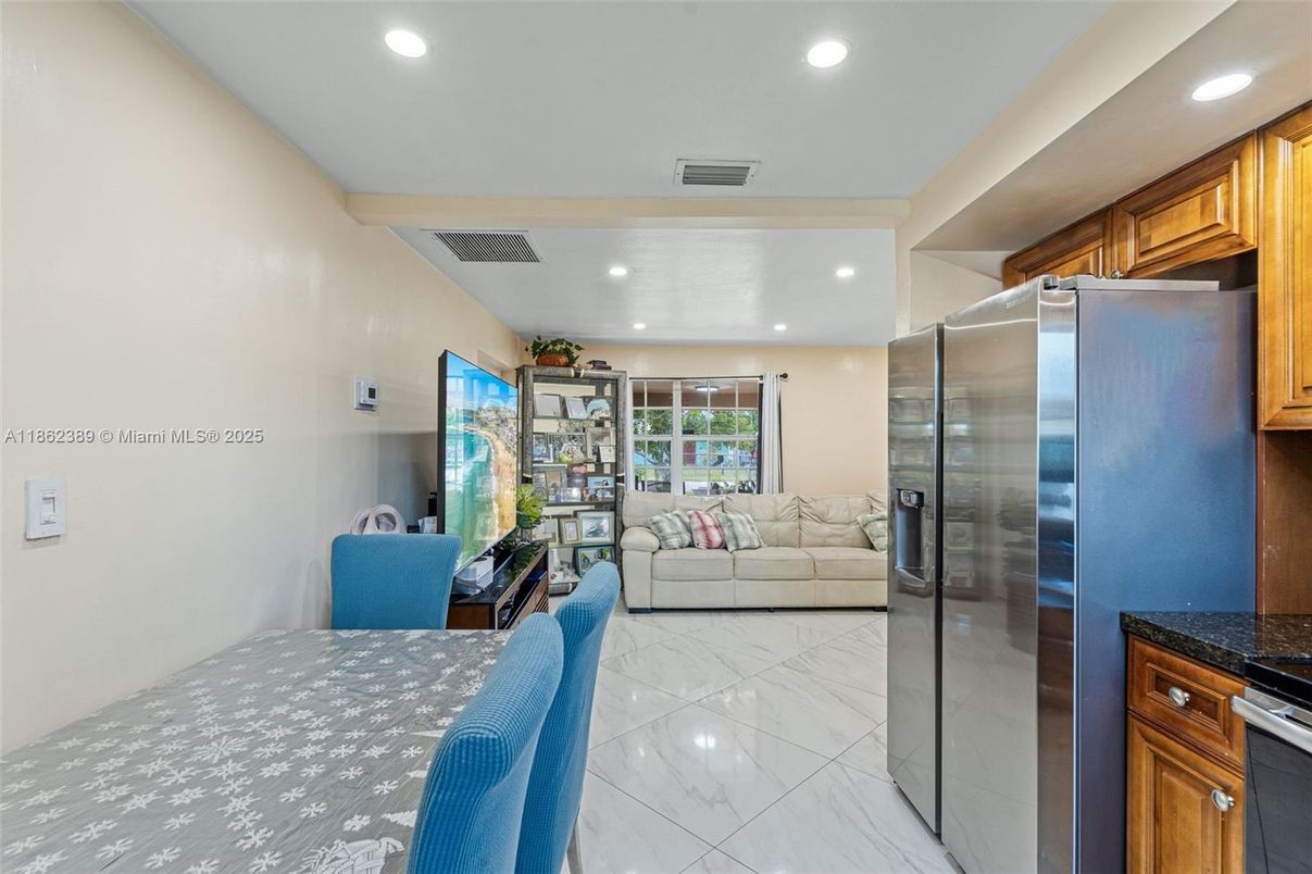 Interior, Kitchen, Living room, Marble, Recessed Lighting, Stainless Steel Appliances