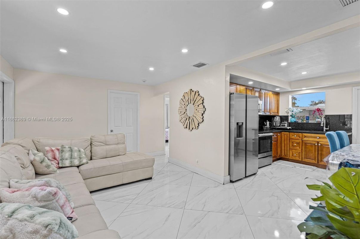 Interior, Kitchen, Living room, Marble, Recessed Lighting, Stainless Steel Appliances