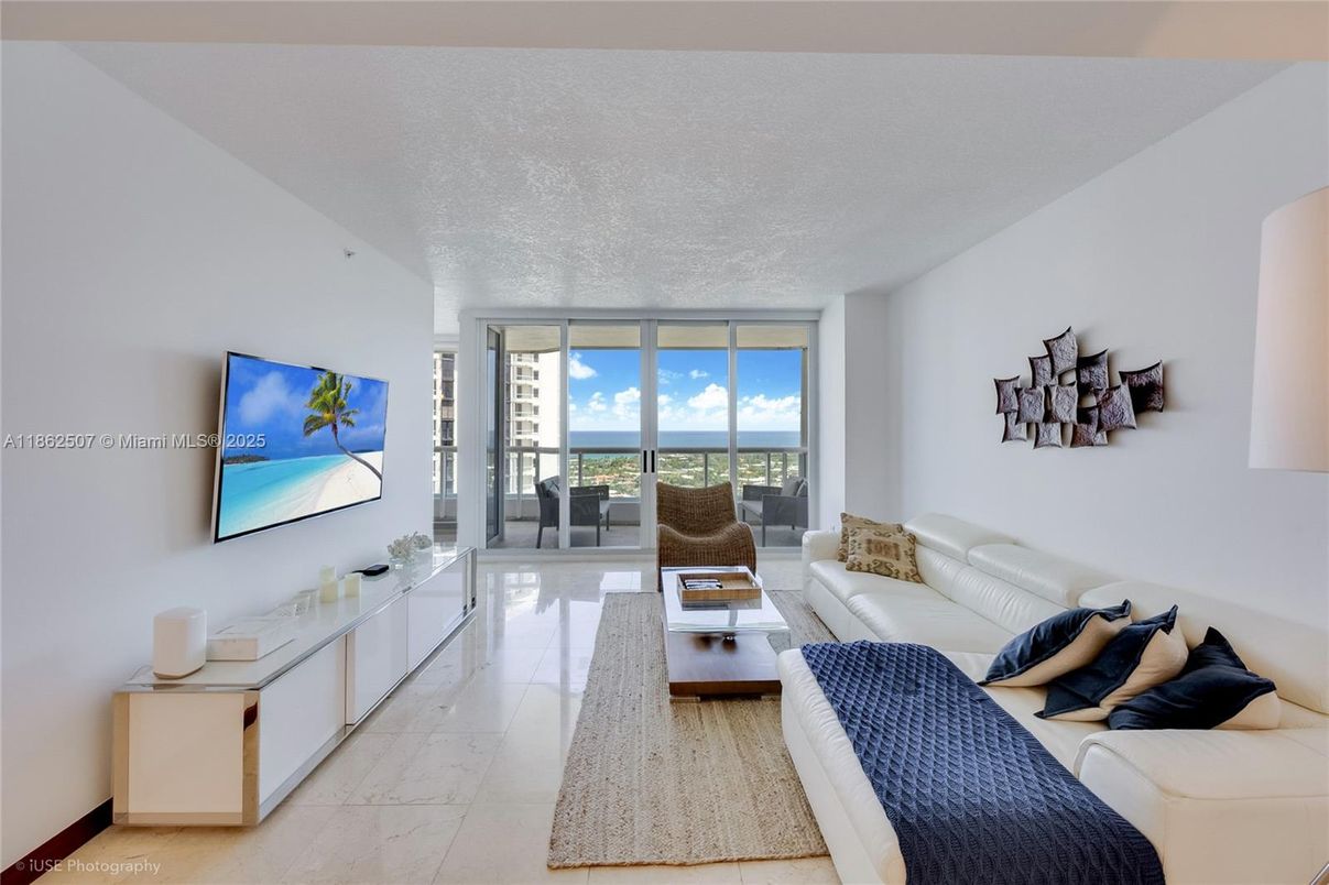 Interior, Living room, Marble, Water