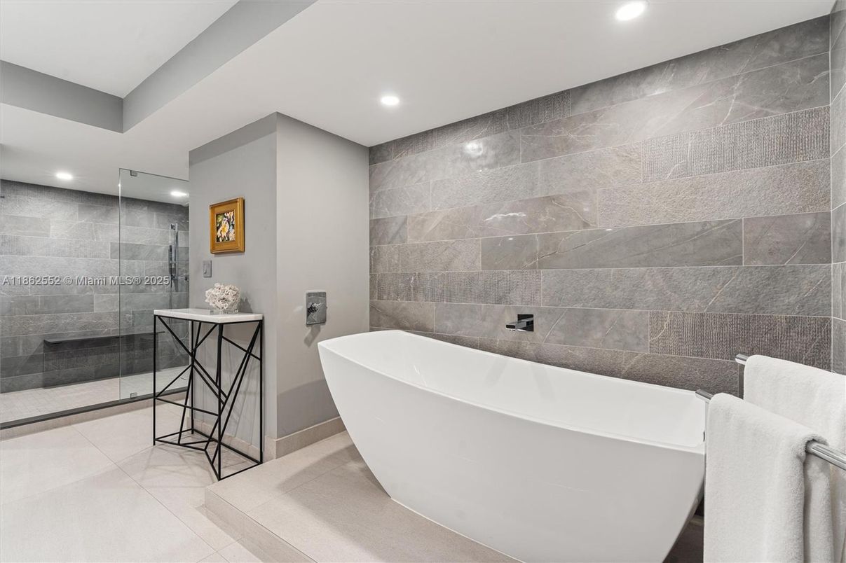 Bathroom, Free Standing Baths, Glass Shower, Interior, Recessed Lighting