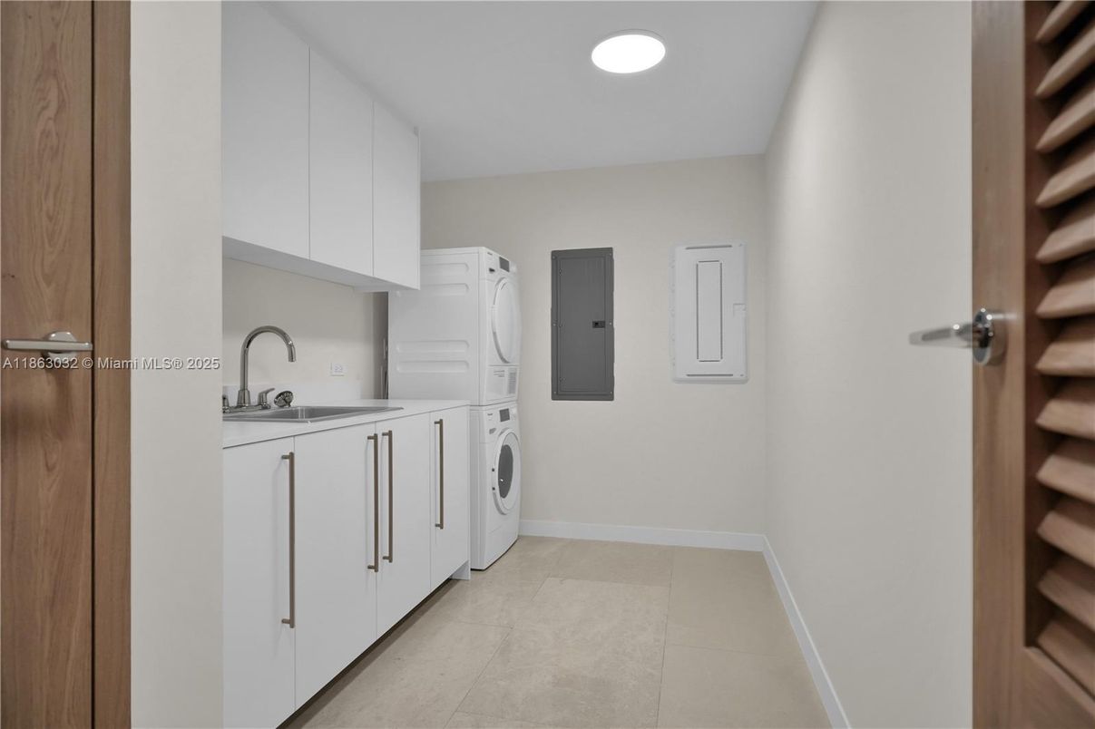 Interior, Recessed Lighting, Washer