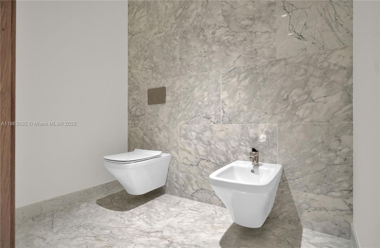 Bathroom, Interior, Marble, Marble Walls