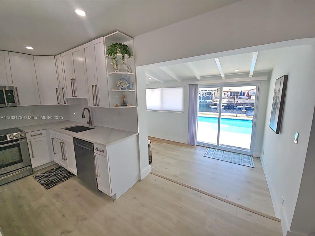 Interior, Kitchen, Recessed Lighting, Water, Wood Texture Flooring