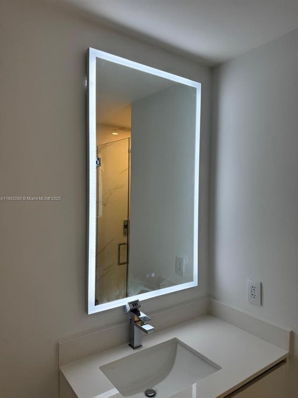 Bathroom, Interior, Marble Walls
