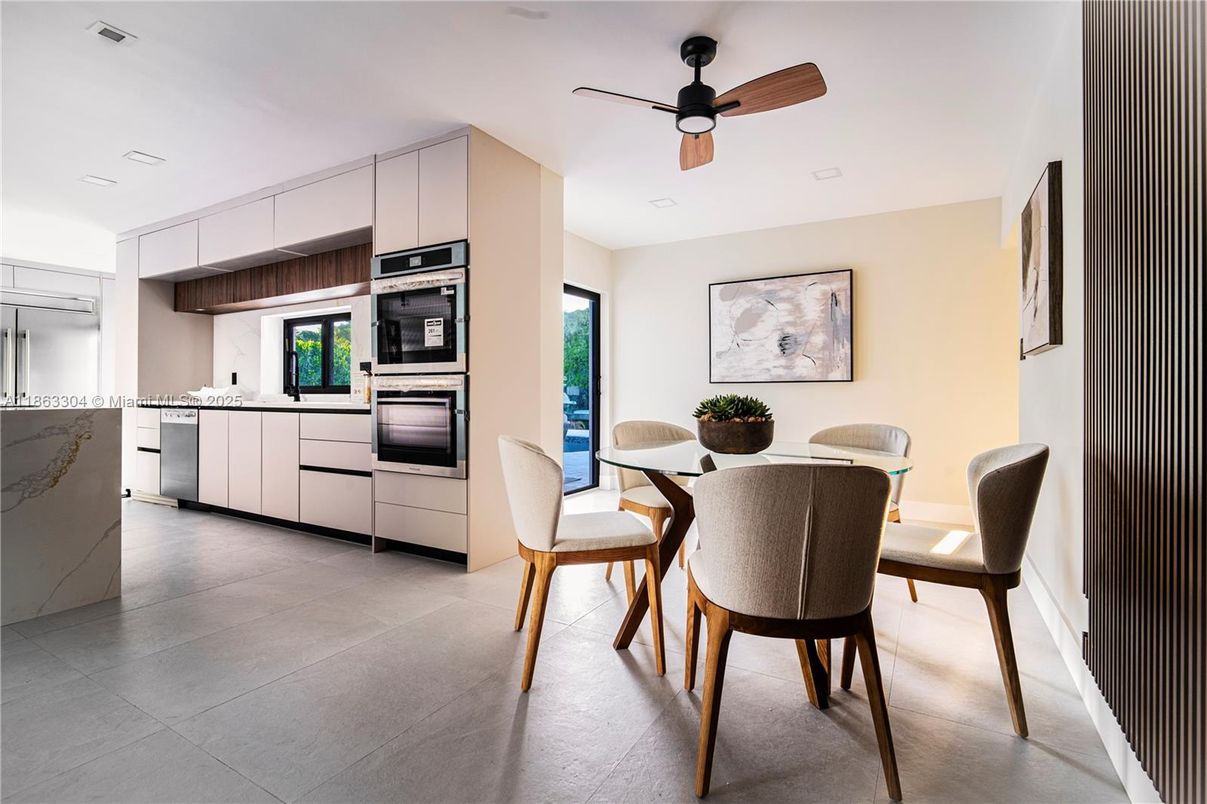 Dining room, Interior, Kitchen, Recessed Lighting, Stainless Steel Appliances
