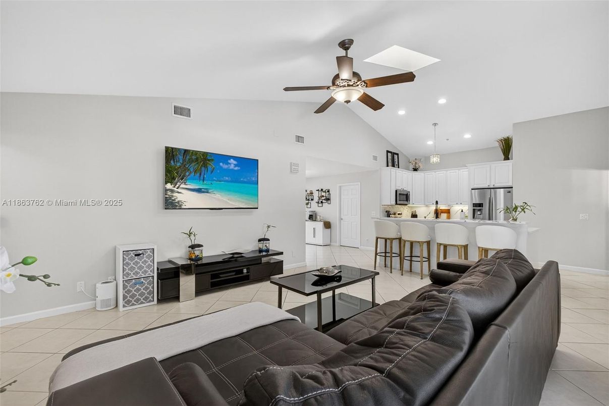 Interior, Kitchen, Living room, Recessed Lighting, Stainless Steel Appliances