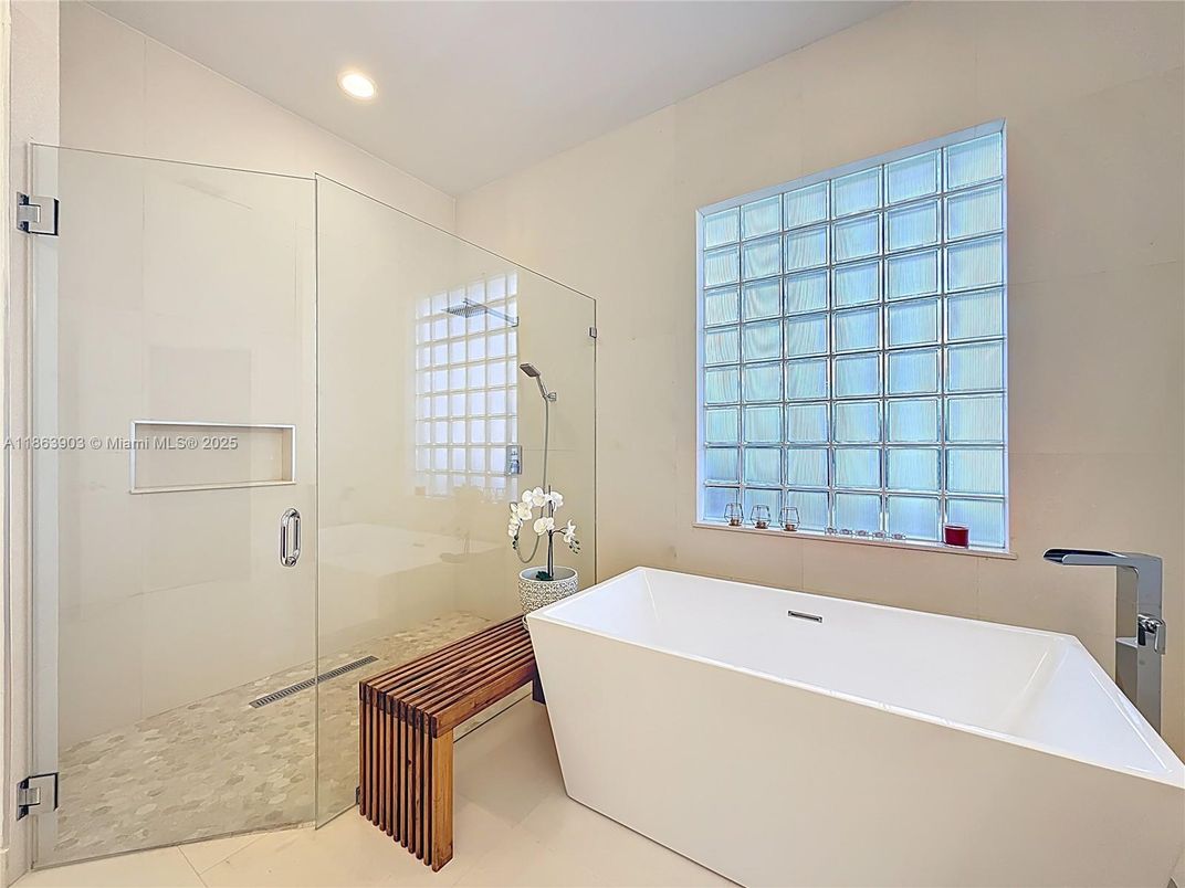Bathroom, Free Standing Baths, Glass Shower, Interior, Recessed Lighting