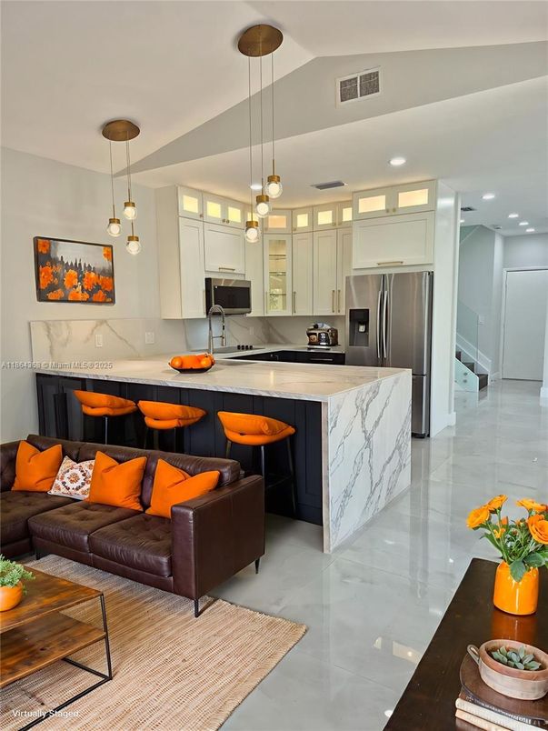 Interior, Kitchen, Living room, Pendant Lights, Recessed Lighting, Stainless Steel Appliances