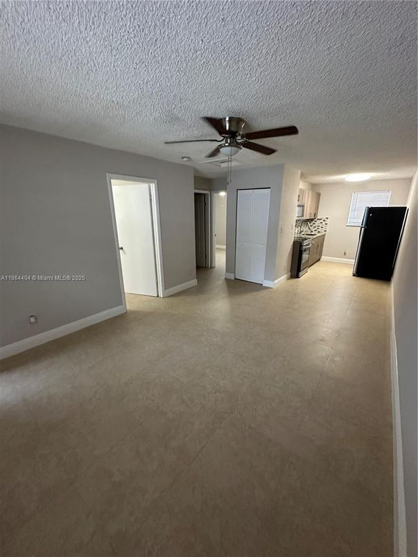 Empty room, Interior, Kitchen
